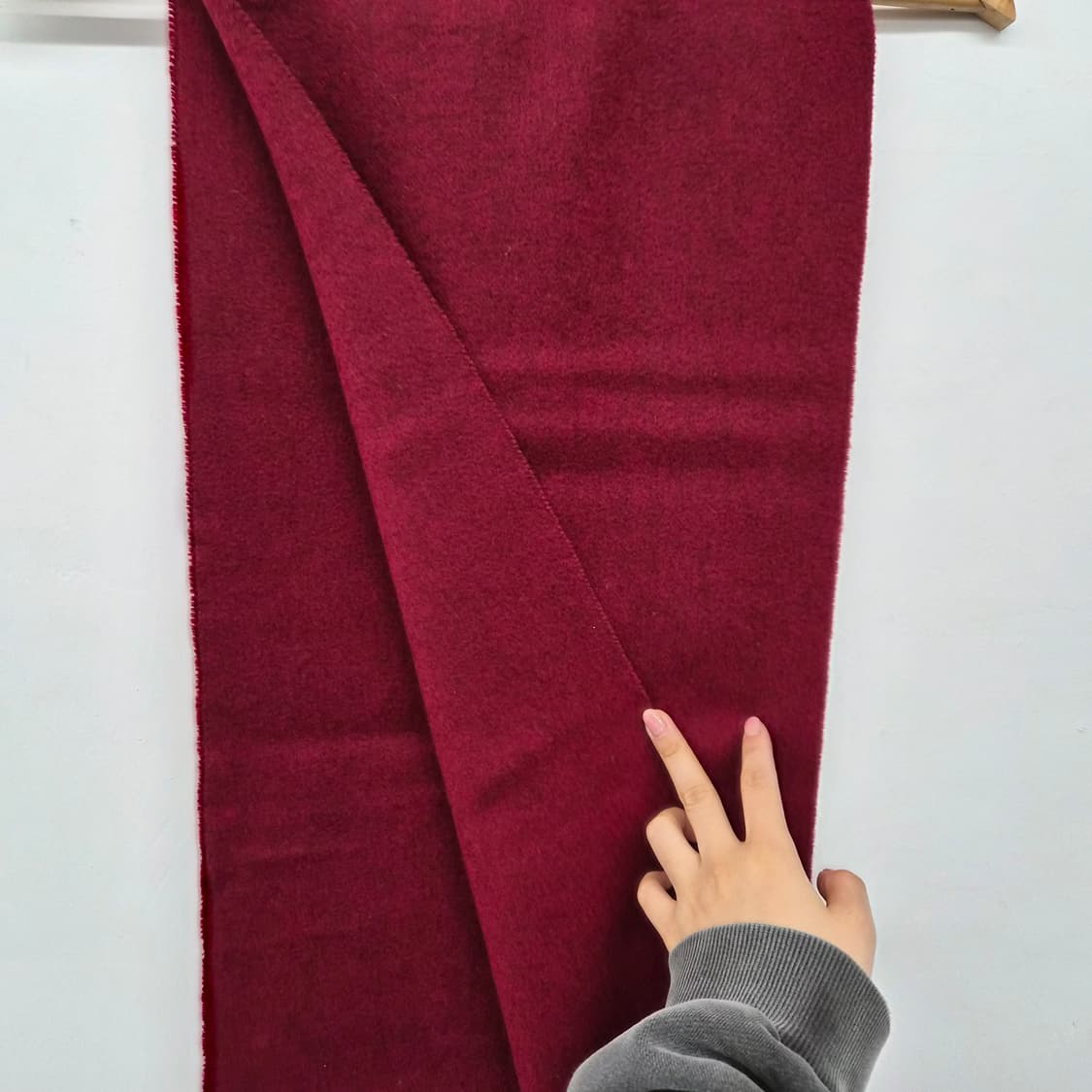 발망 캐시미어 100% 와인색 머플러 상품이미지5