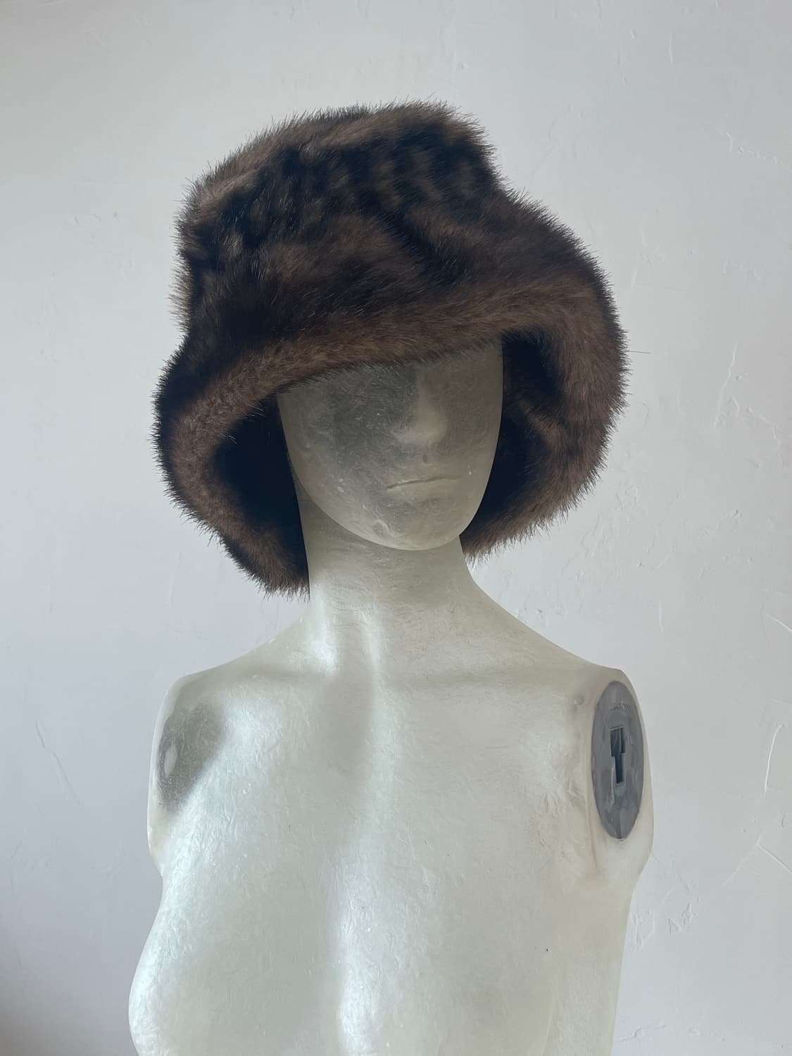 Parkhurst faux fur hat. 퍼 모자 상품이미지1