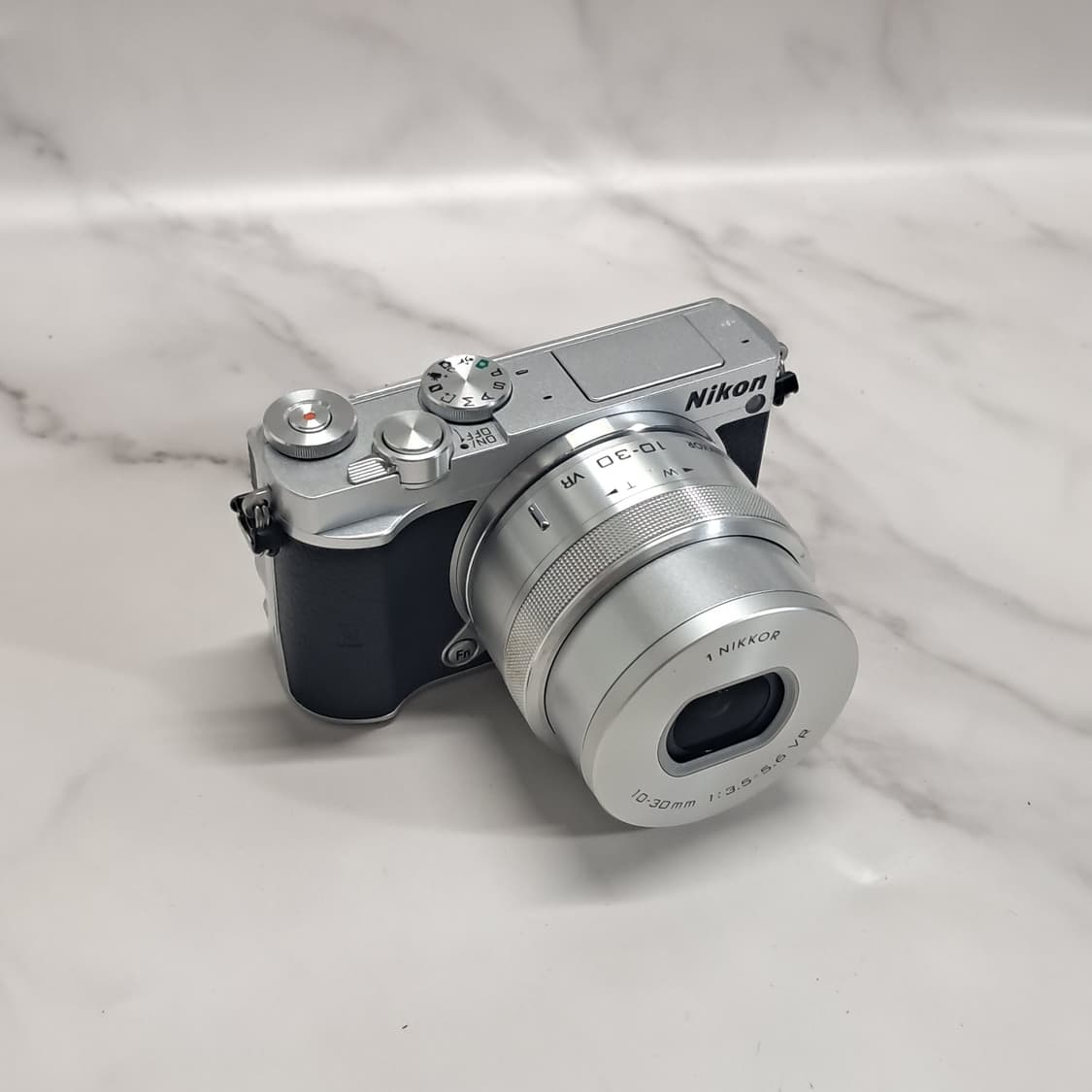 블핑지수&풀박스) Nikon1 J5 미러리스 /10-30mm 렌즈 상품이미지2