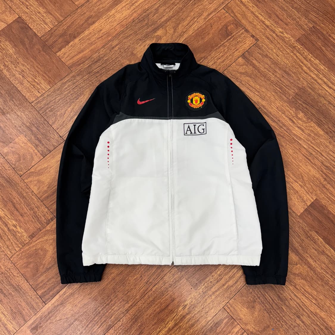 M(100) 나이키 맨체스터유나이티드 09-10 시즌 바람막이 자켓  상품이미지1