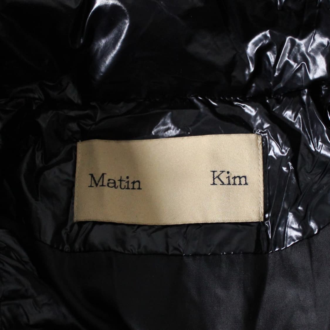 Matin Kim 마땡킴 유광 블랙 구스다운 패딩  상품이미지5