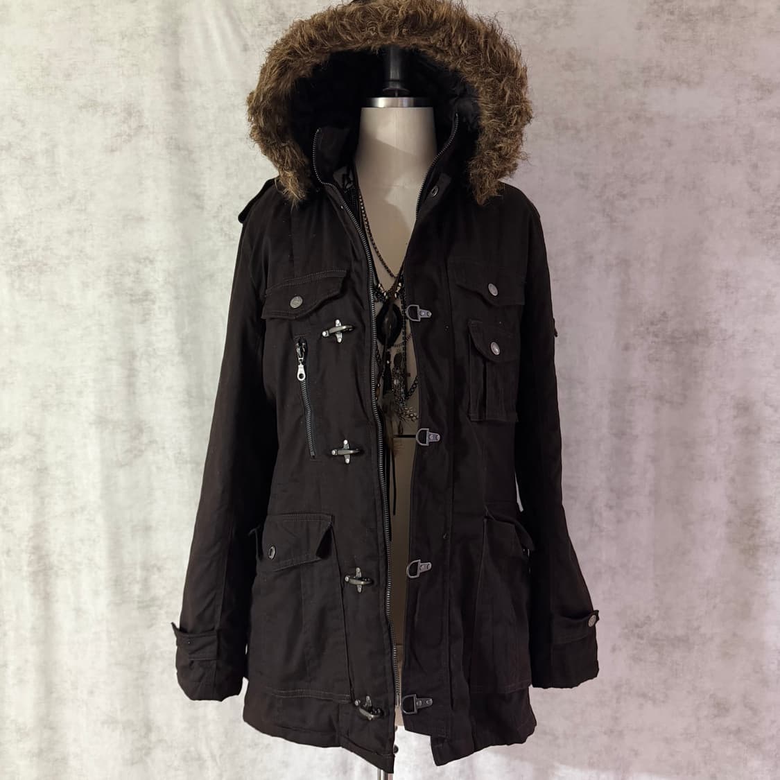 In the attic fur jacket 상품이미지1