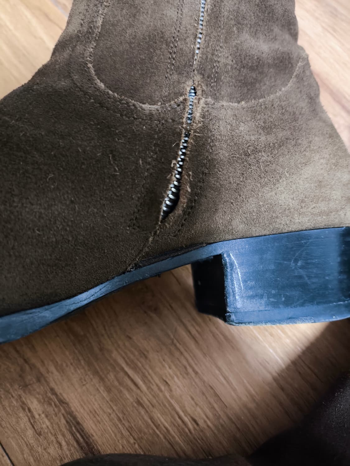 생로랑 스웨이드 부츠 다크브라운 42.5사이즈 생로랑부츠 상품이미지6