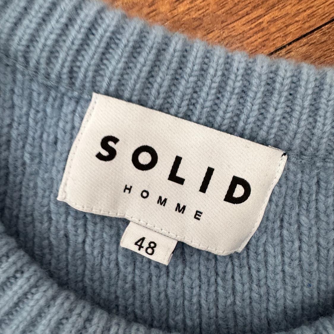 48(100)솔리드옴므 블루그레이 사선 조직 니트 스웨터 상품이미지6