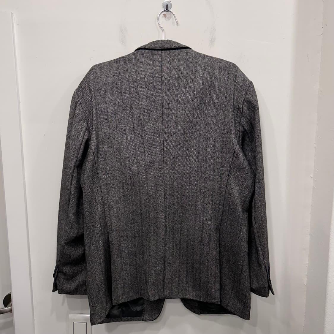 코모도스퀘어 울 헤링본 클래식 투버튼 블레이져 상품이미지5