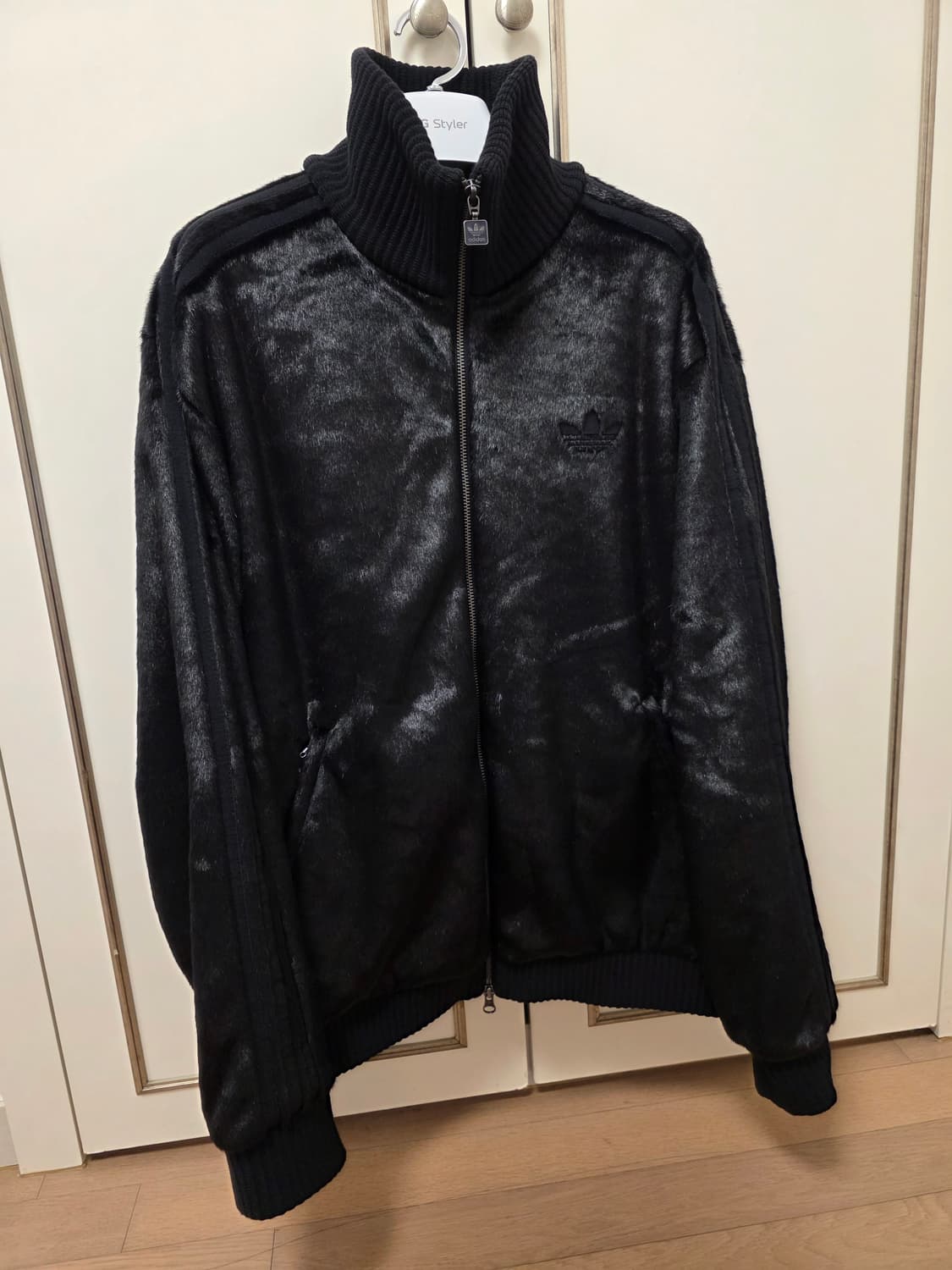 아디다스 퍼 자켓 KU9406 상품이미지4