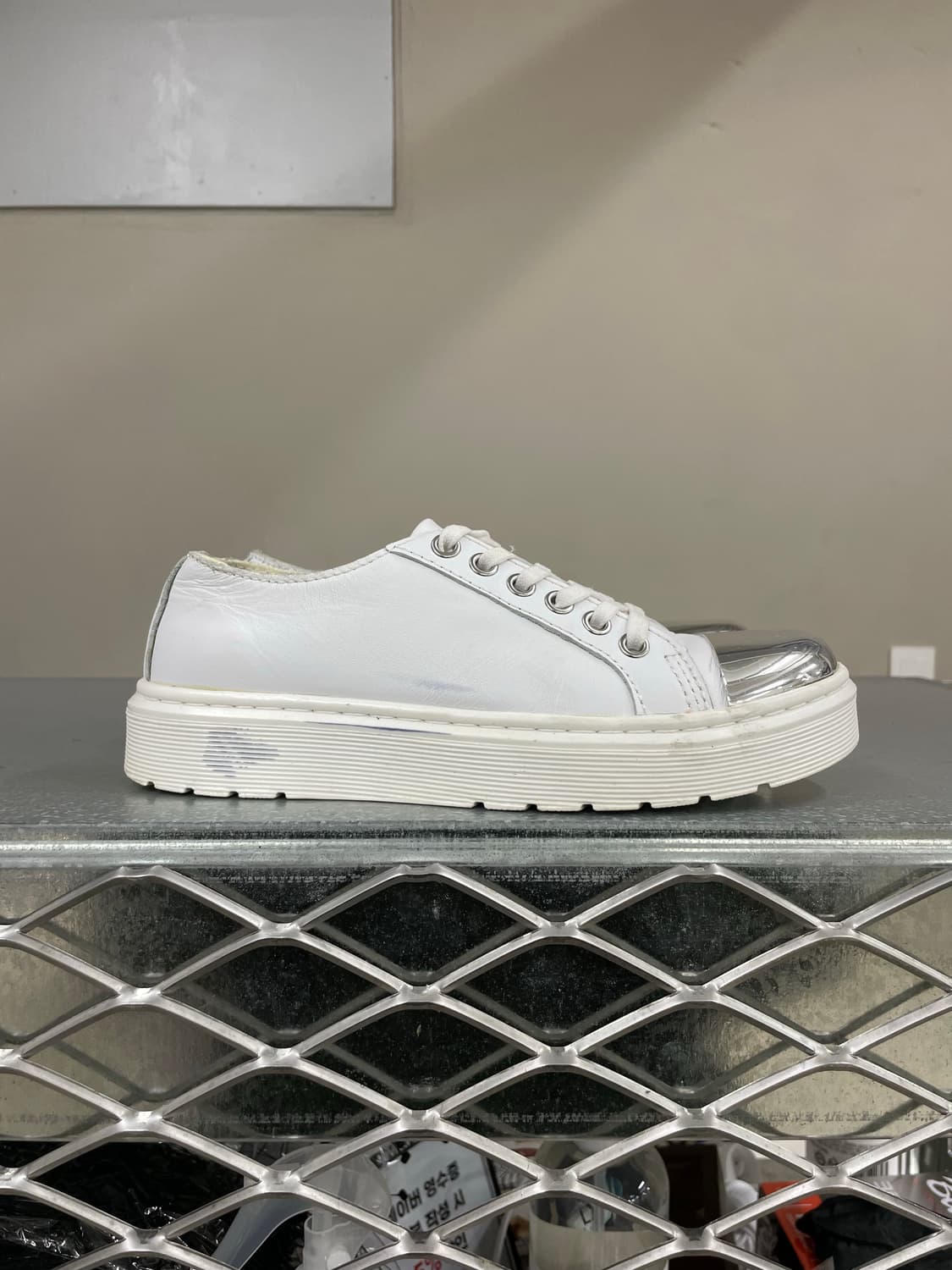 닥터마틴 알렉세이 화이트 UK3 상품이미지4