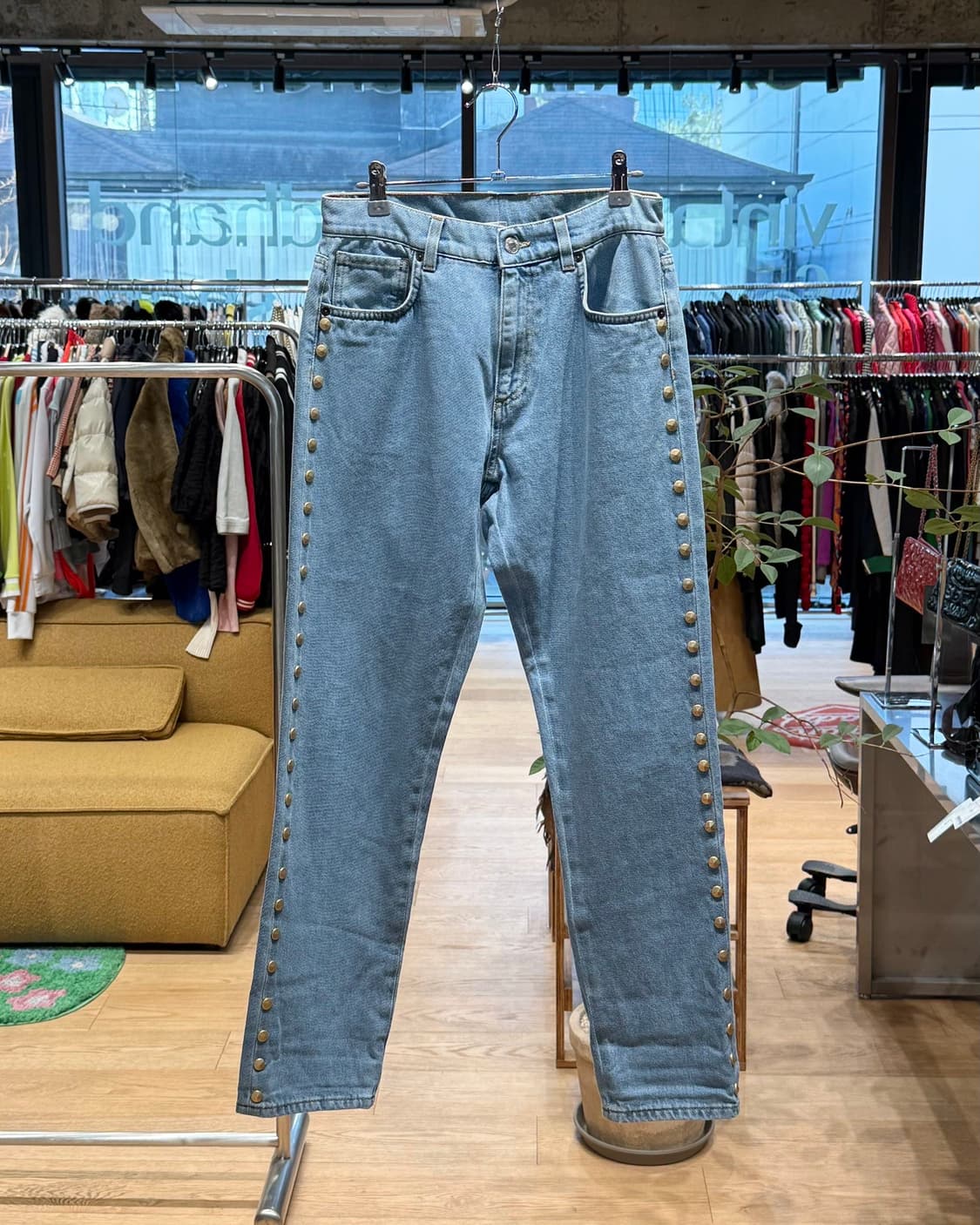 모스키노 데님 골드 네일헤드 악센트 팬츠  상품이미지1