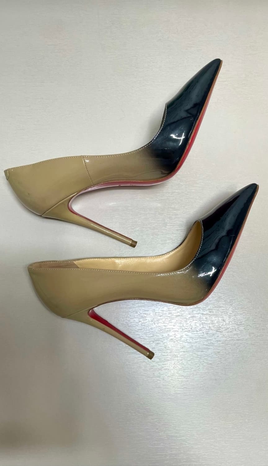 크리스찬 루부탱 투톤 펌프스 힐 상품이미지3