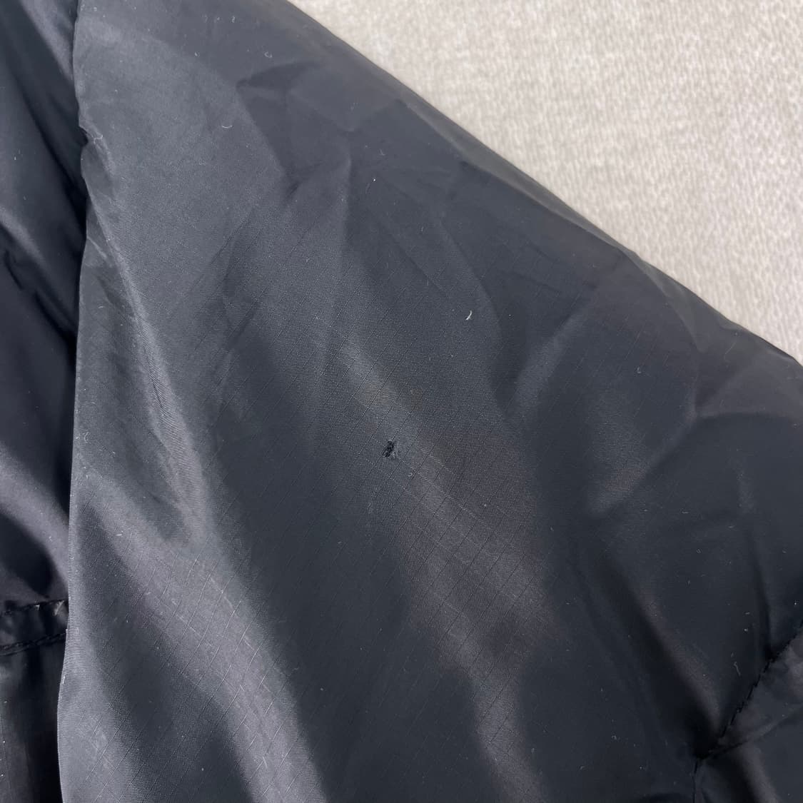 100 노스페이스 센터로고 600 경량 패딩 상품이미지7