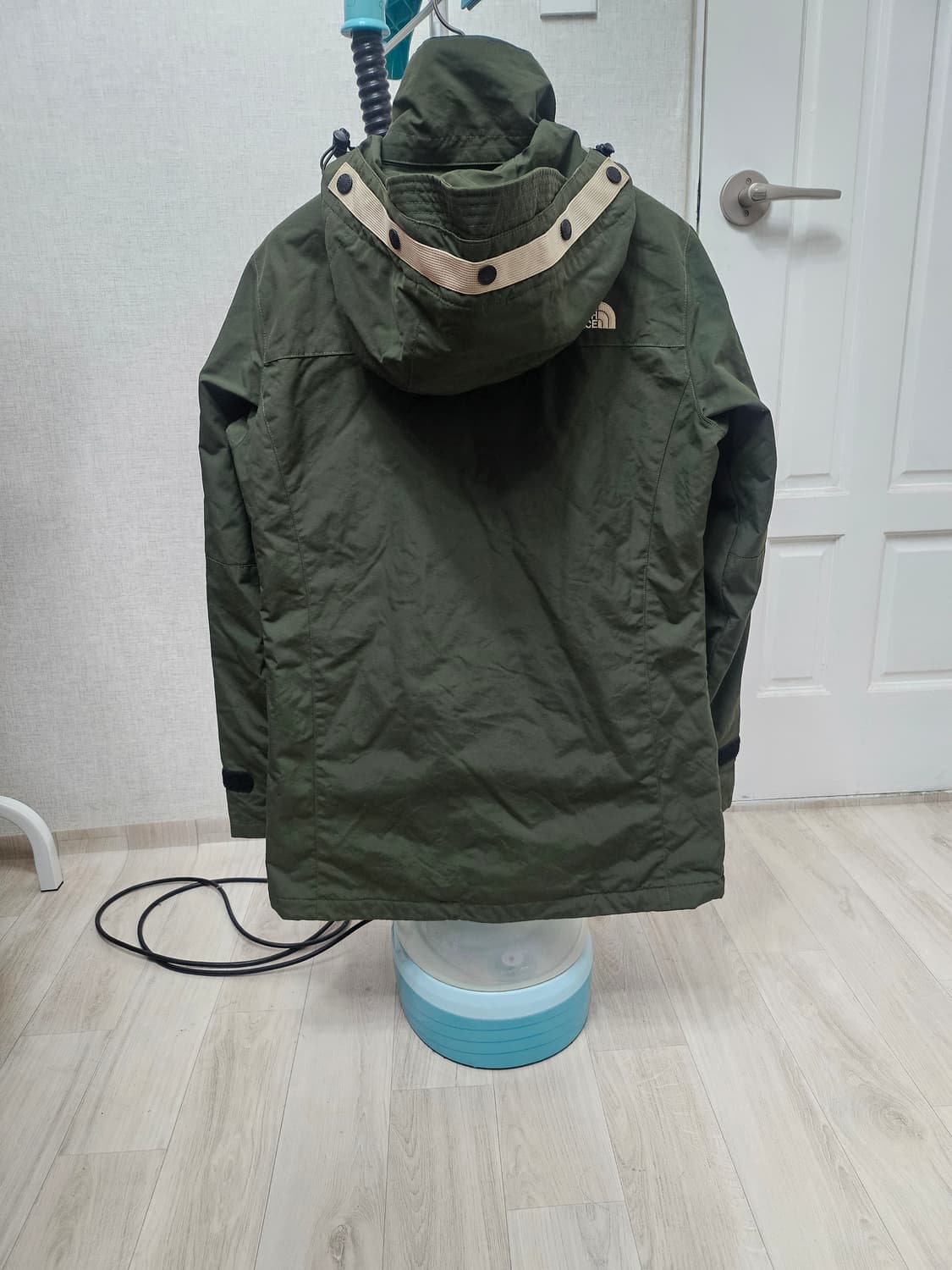 (85~90)☆초대장급☆노스페이스 마운틴파커 레이디스[카키] 바람막이자켓 상품이미지7