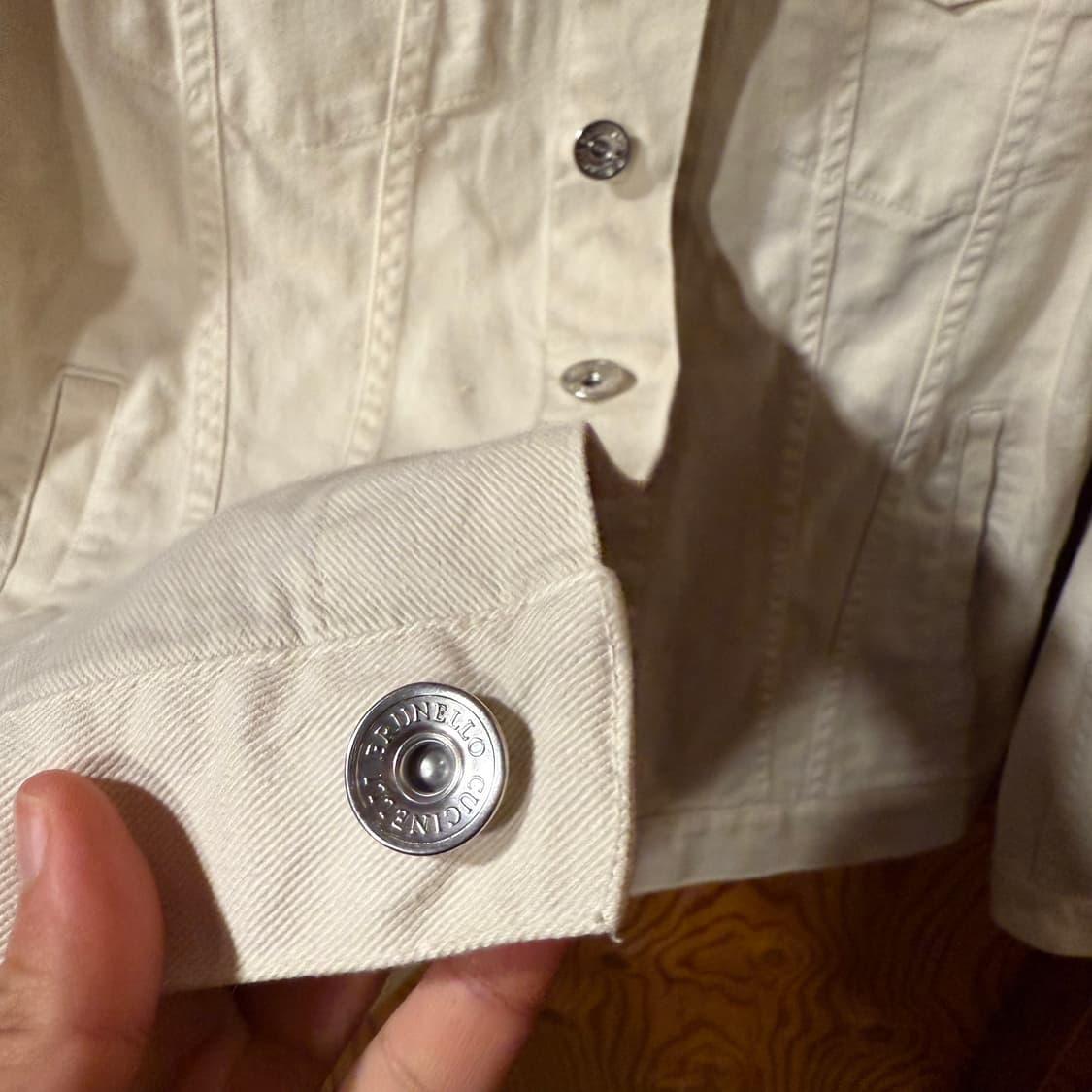 브루넬로 쿠치넬리 화이트 트러커 데님 자켓  상품이미지4