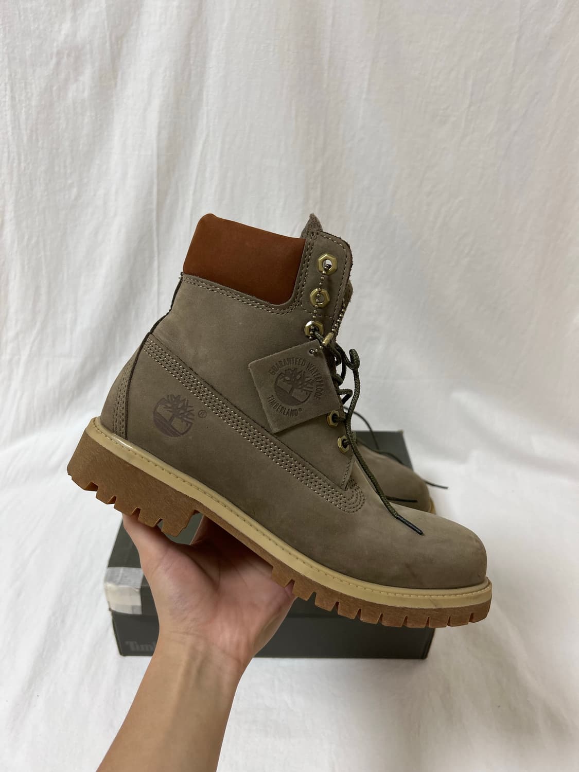 팀버랜드 6인치 스웨이드 부츠 올리브 255-260mm 상품이미지3