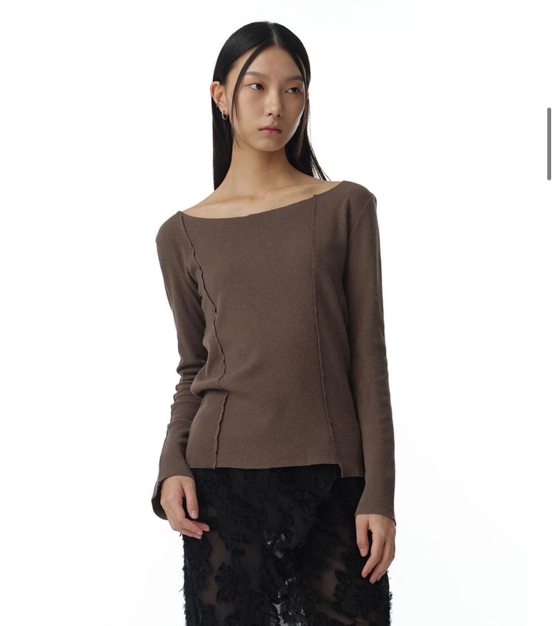 밀로우먼 컷오프 인시전 티셔츠 코코아색상 상품이미지2