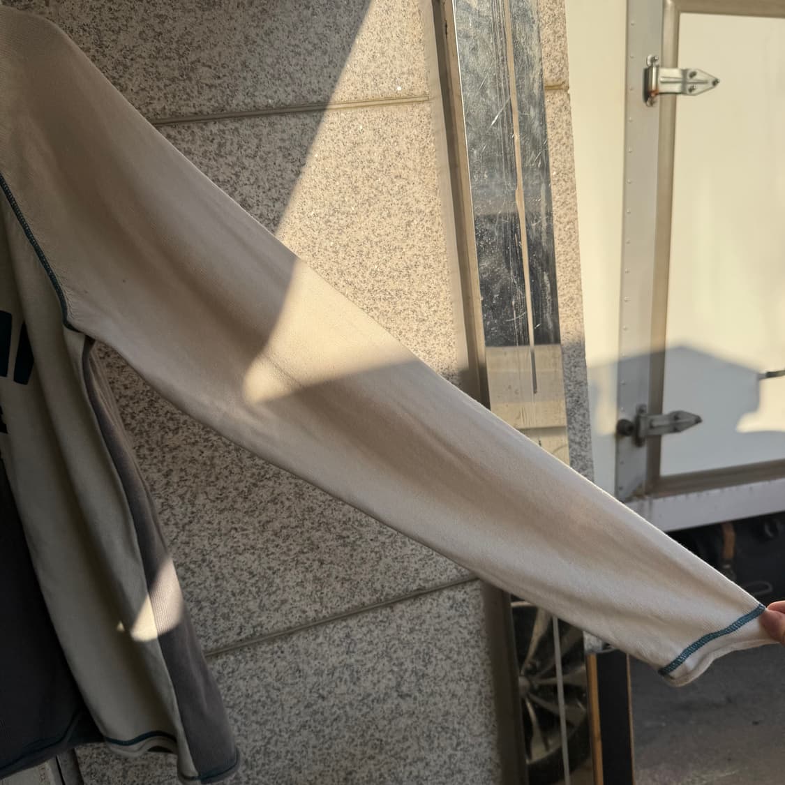 아르마니 익스체인지 스펠아웃 블럭 후디 니트 상품이미지7