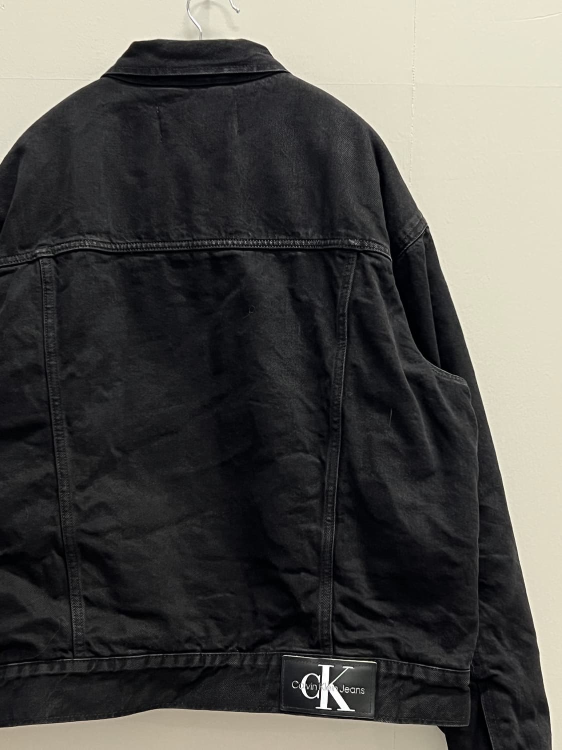 캘빈클라인 흑청 트러커 데님 패딩 자켓 상품이미지6
