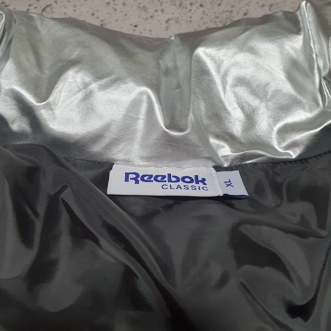 ✨ (바배) 리복 올드스쿨 실버 푸퍼 패딩 상품이미지3