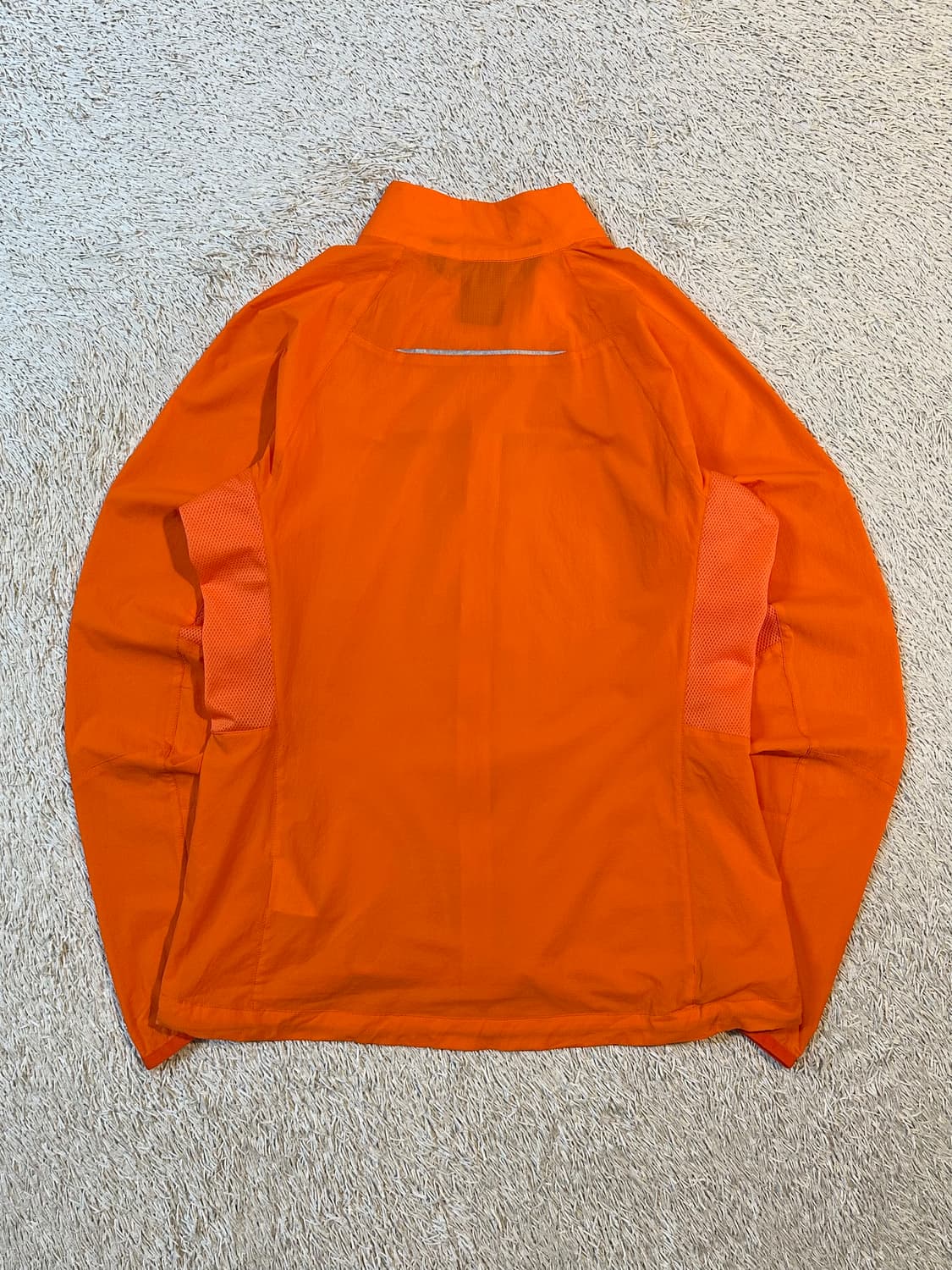 아크테릭스 ARC'TERYX 나일론 경량 바람막이 자켓 오렌지 상품이미지4