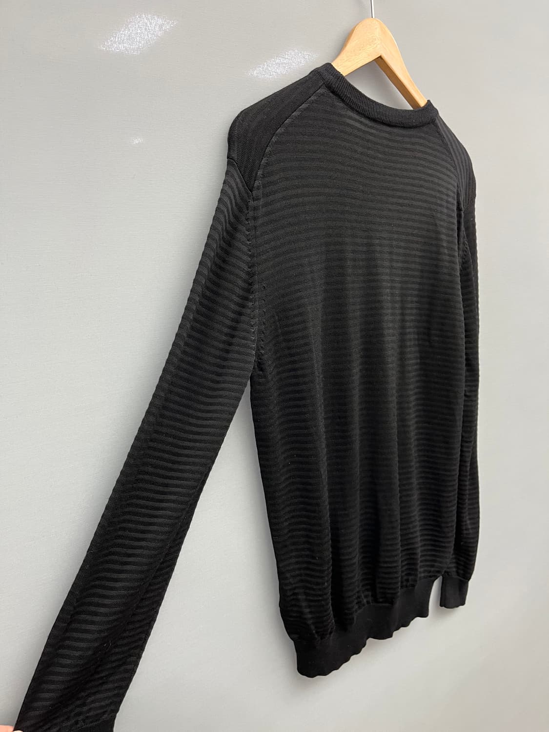 휴고보스 블랙 스트라이프 긴팔 니트 상품이미지7