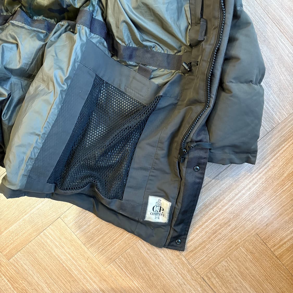 씨피컴퍼니 다비드 렌즈 덕 다운 푸퍼 자켓 상품이미지9