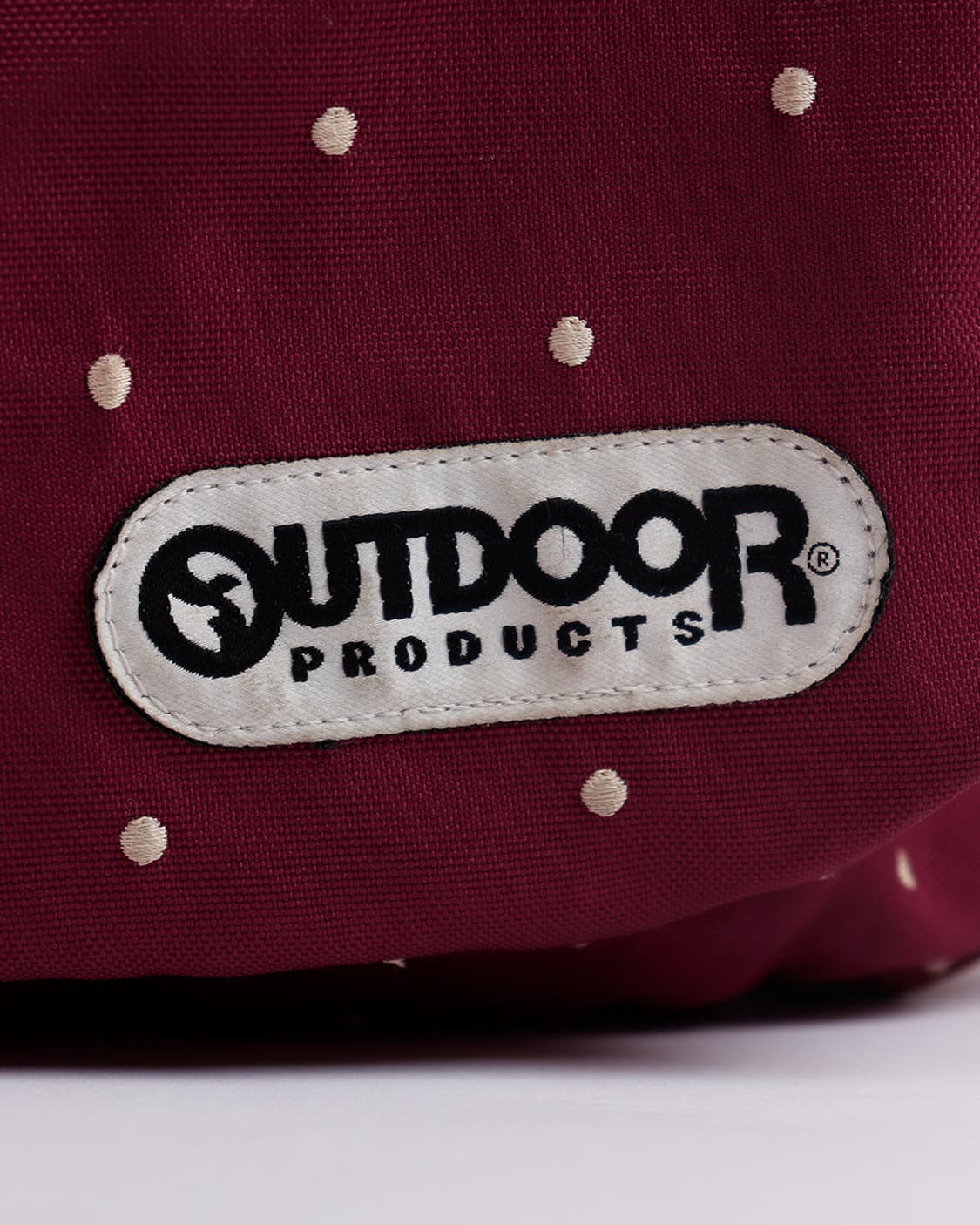 [OUTDOOR PRODUCTS] 버건디 자수 도트 패턴 백팩 상품이미지4