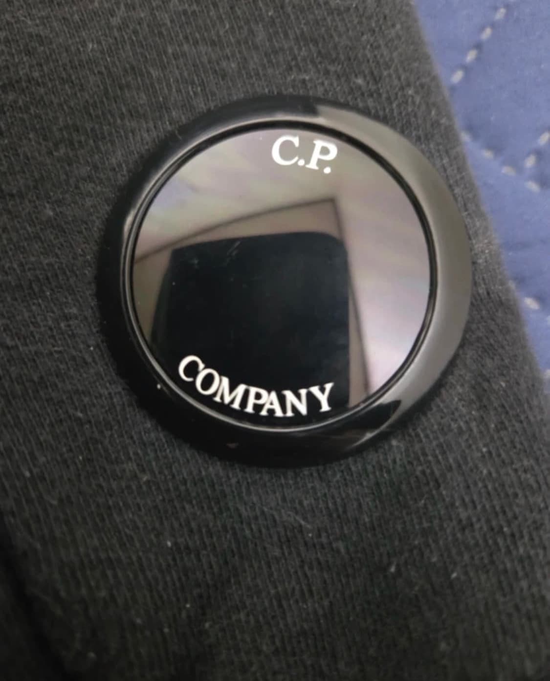 CP컴퍼니 맨투맨 상품이미지2