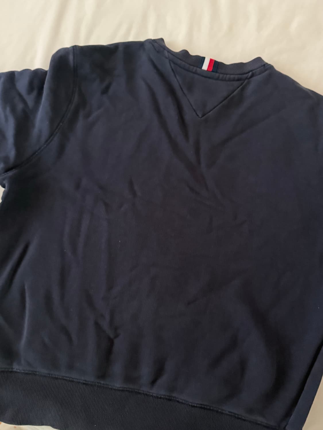 타미힐피커 네이비 맨투맨 상품이미지2