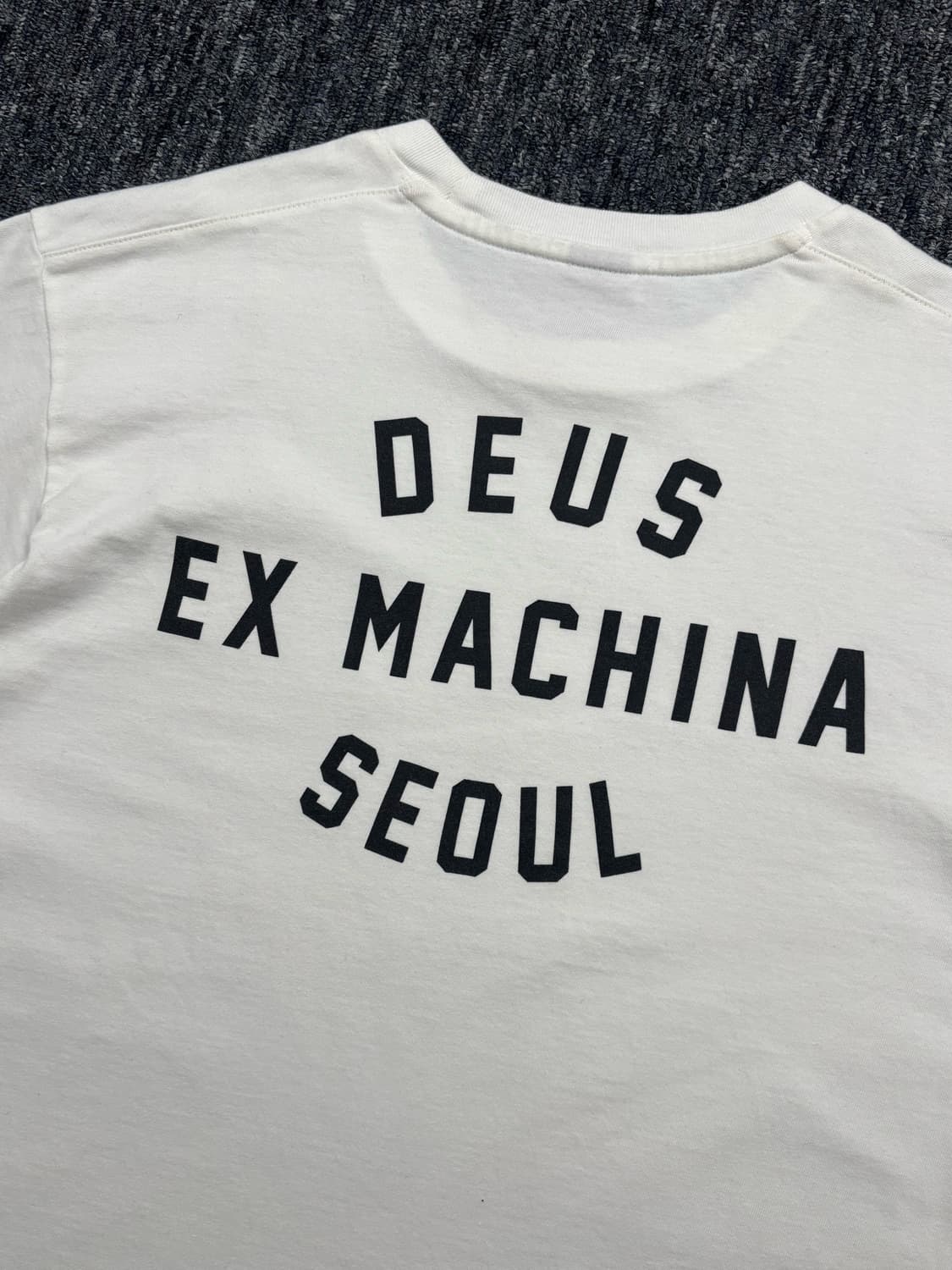 데우스 엑스 마키나 화이트 반팔 상품이미지6