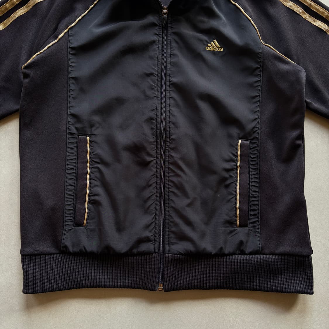 [M]아디다스 블랙 골드 검골 트랙탑 져지 상품이미지6
