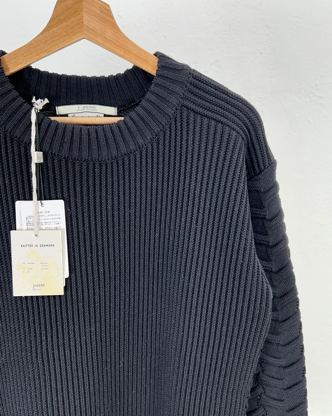 앤 할리우드 x sns 블랙 해링 이펙트 니트 상품이미지3