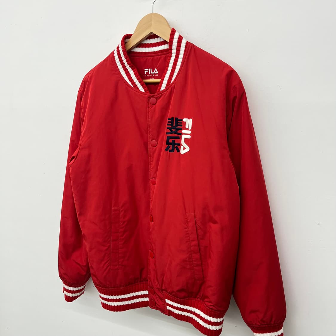 휠라 빨간색 바시티 자켓 공용s 상품이미지3