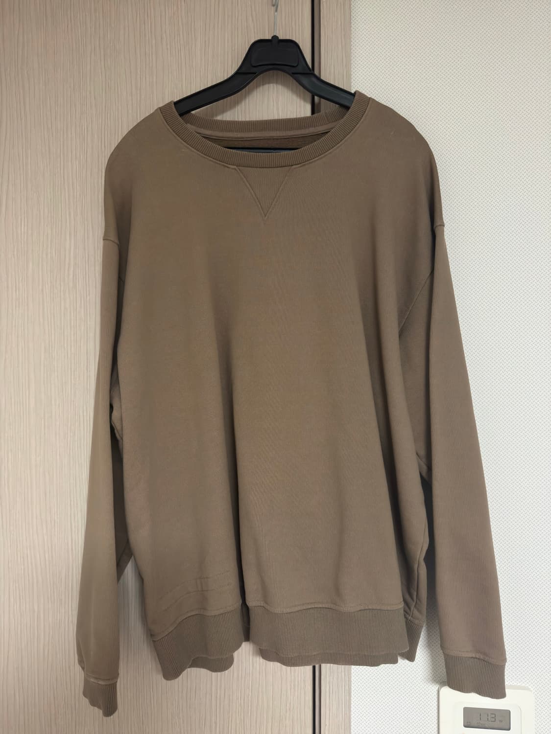 포터리 맨투맨 브라운 3 상품이미지1