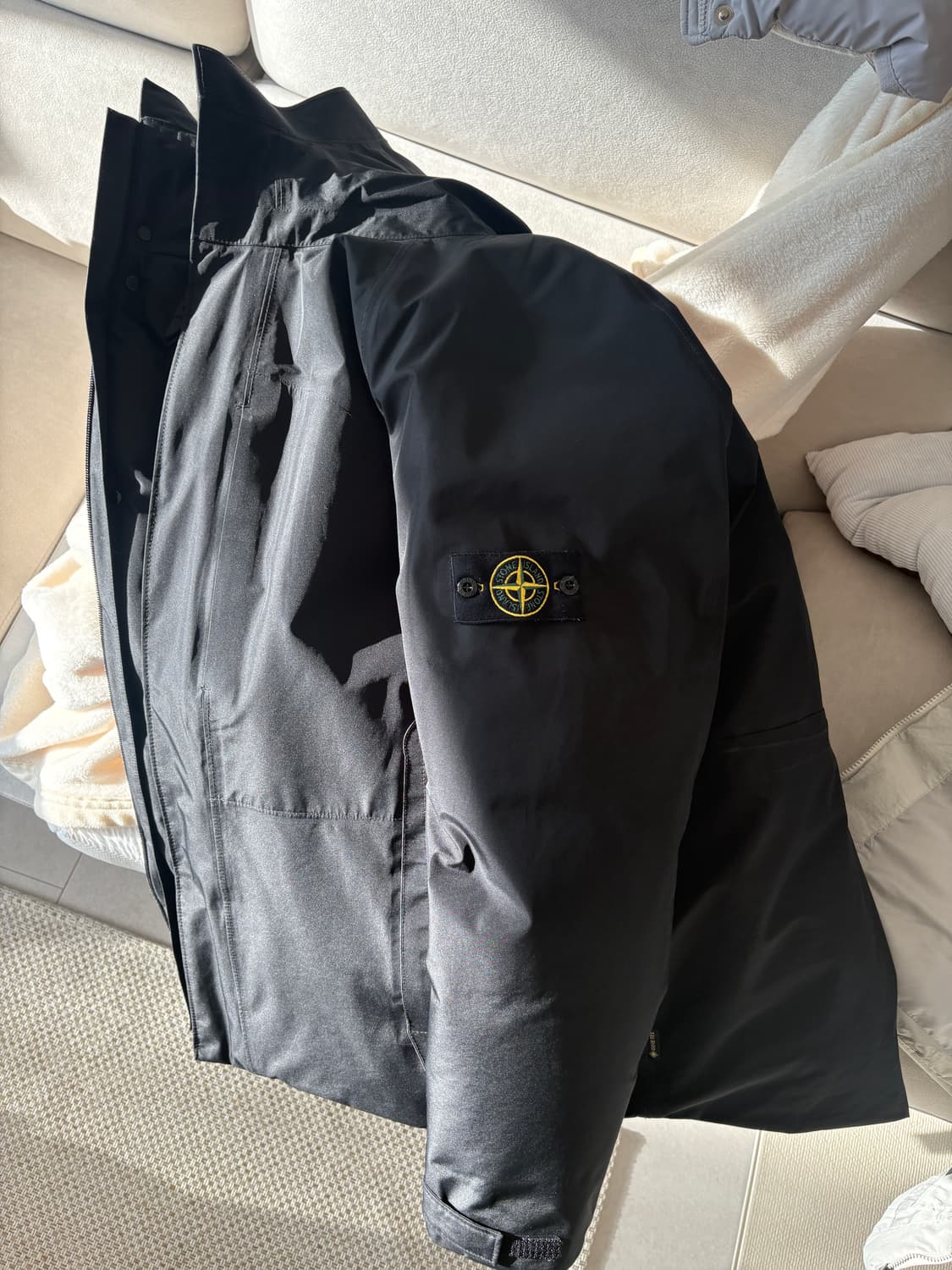 스톤아일랜드 고어텍스 패딩 L사이즈 상품이미지1