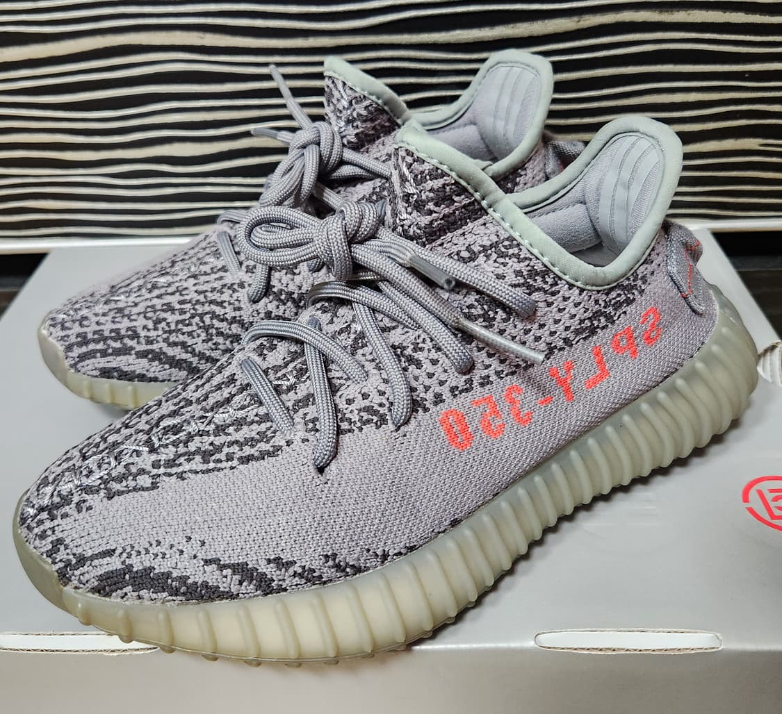 adidas 아디다스 이지 부스트 350 V2 벨루가 2.0 상품이미지1