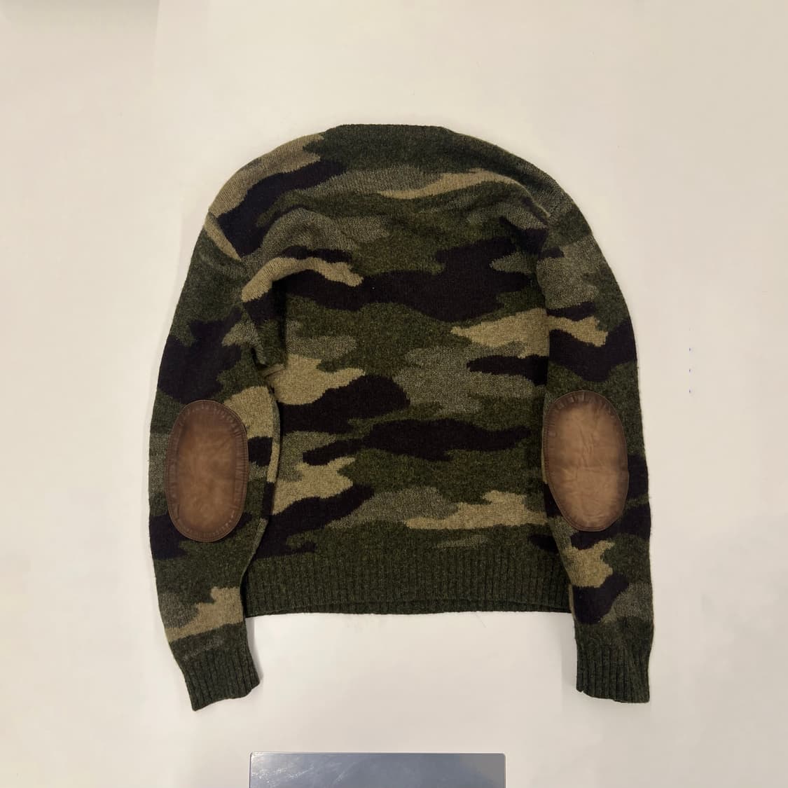 폴로 랄프로렌 인타르시아 카모플라쥬 엘보 패치 니트 상품이미지2