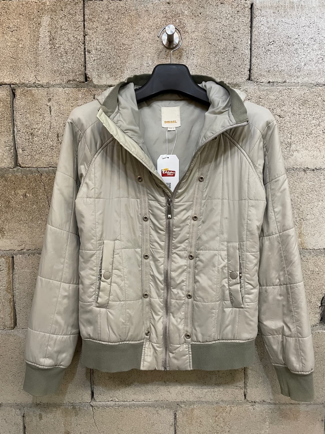 디젤 후드 경량 패딩 상품이미지1