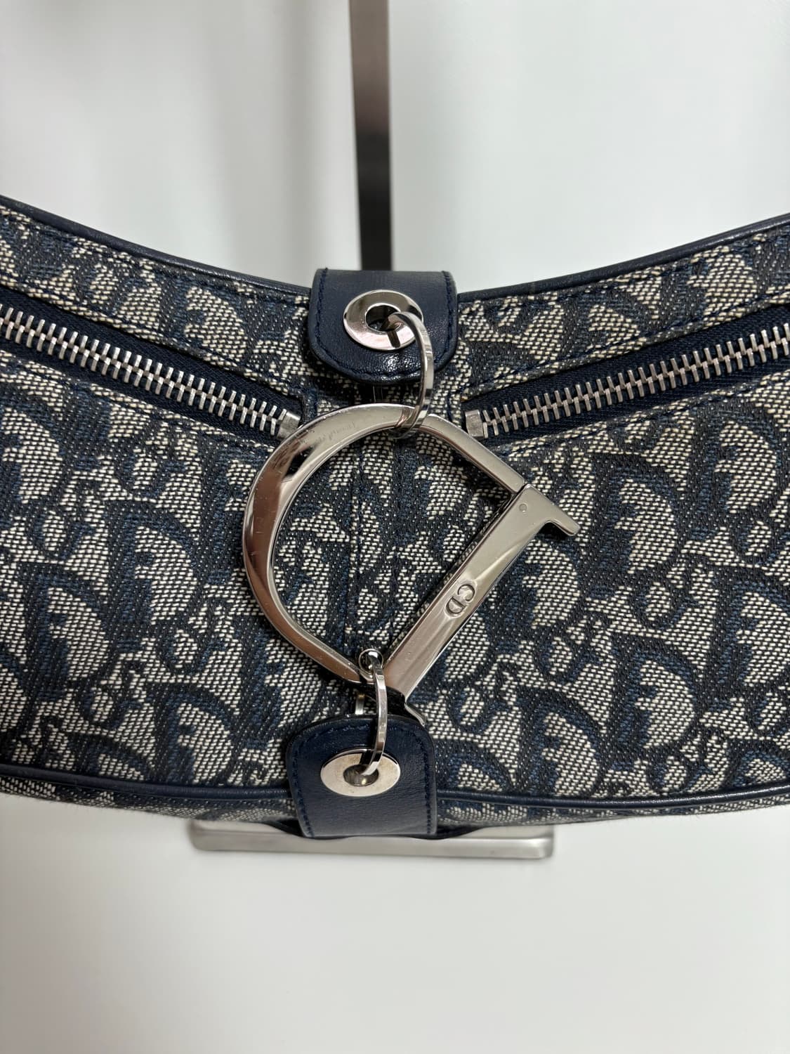 디올 오블리크 디링 새들백 상품이미지3