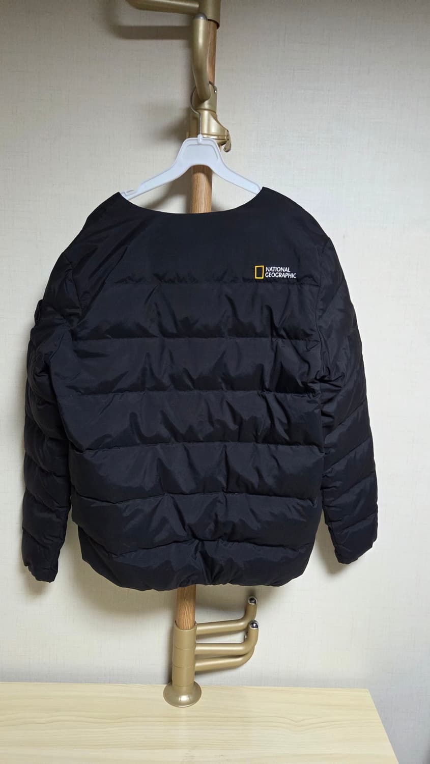 내셔널지오그래픽 검정 경량 패딩 상품이미지2
