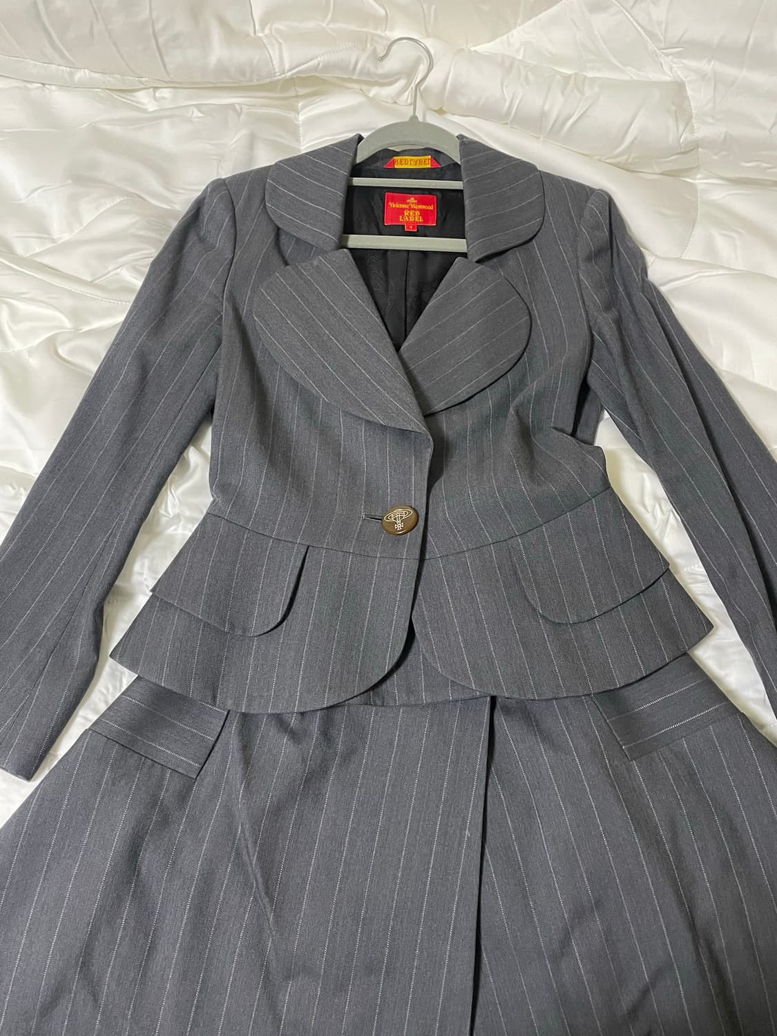 비비안 웨스트우드 / 핀스트라이프 자켓 스커트 셋업 상품이미지1