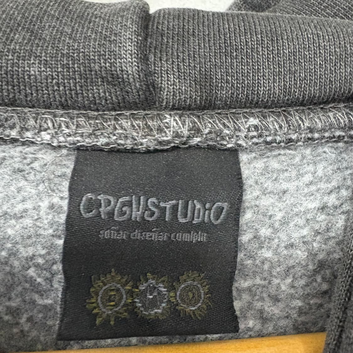 꼼파뇨 TEAM WORK 피그먼트 후드티 상품이미지4