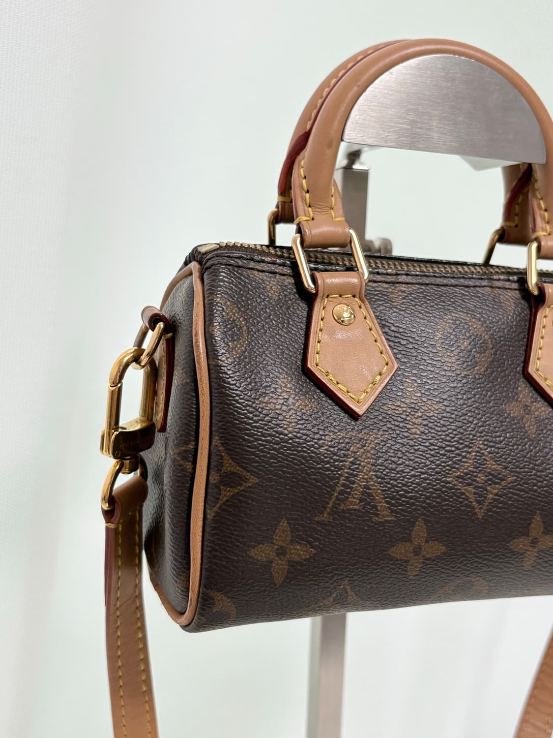 루이비통 나노스피디 크로스백 상품이미지4