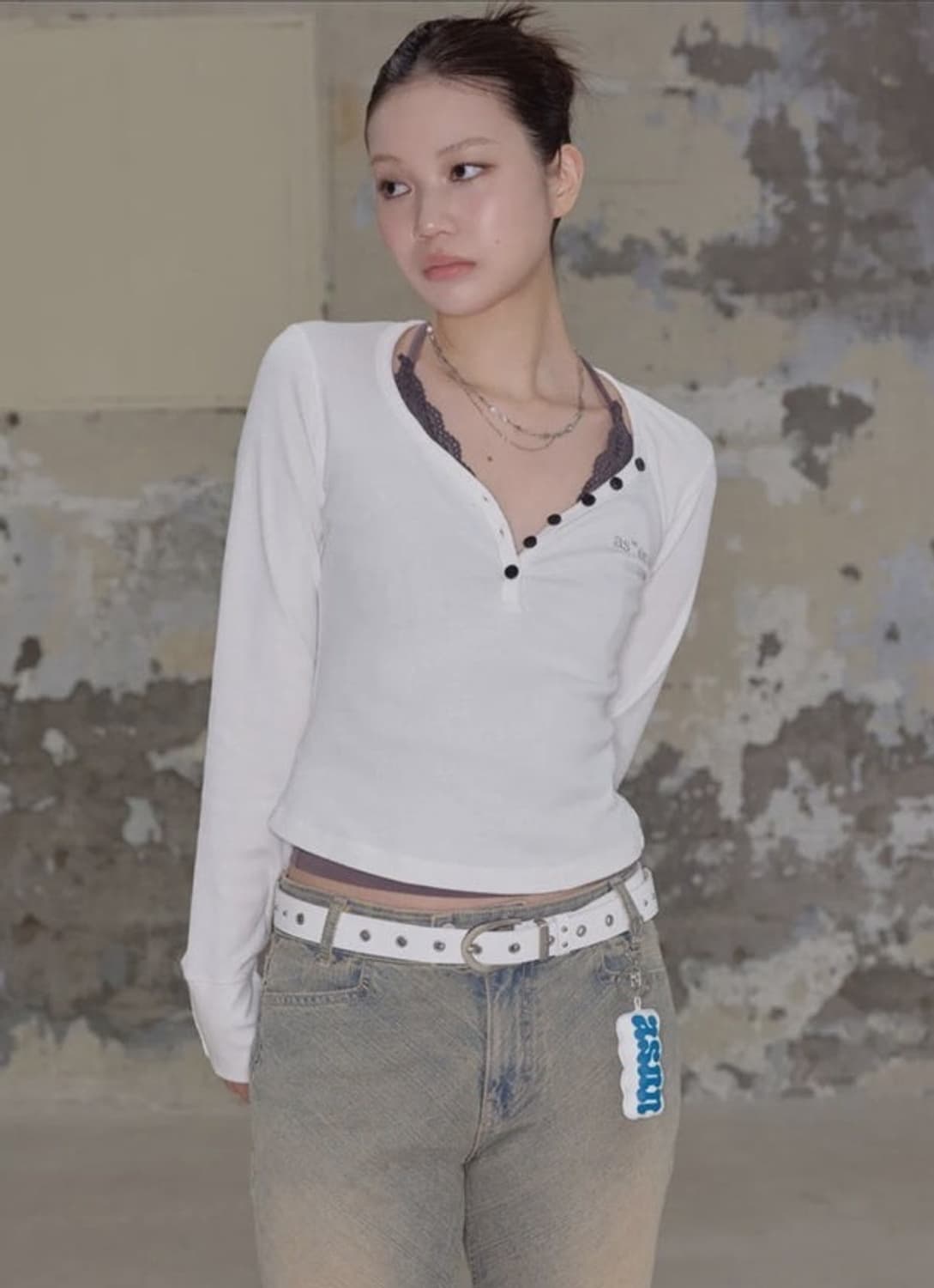 애즈온 이지 버튼 롱 티 화이트 상품이미지1