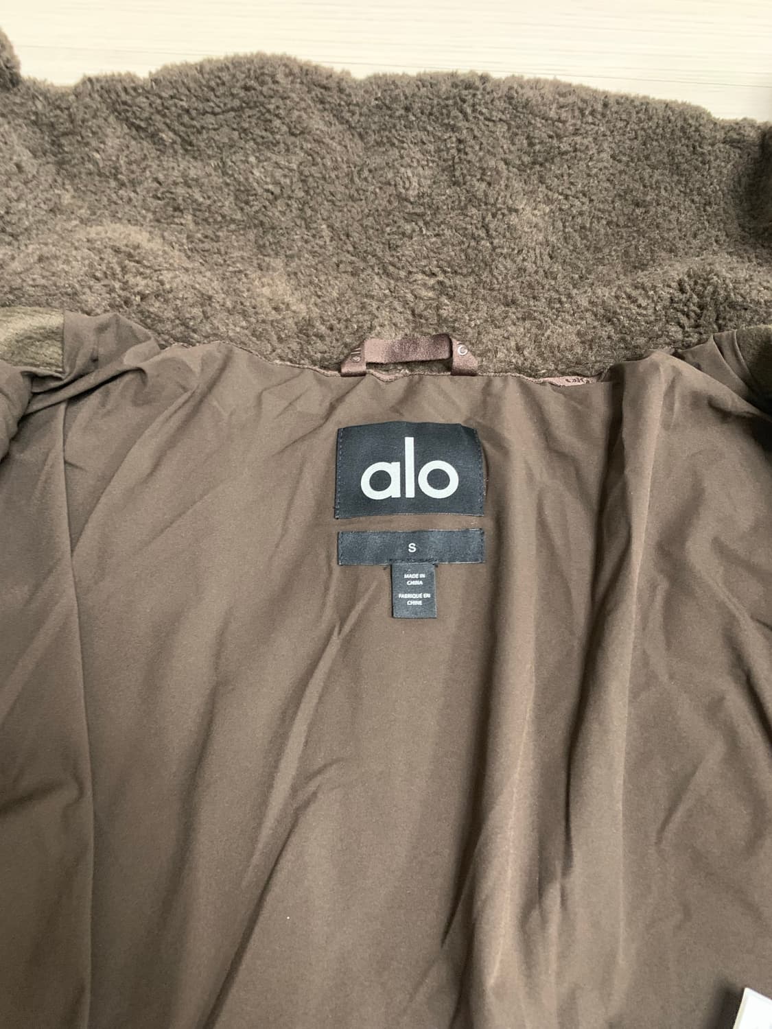 알로 요가 크롭 푸퍼 자켓 상품이미지6