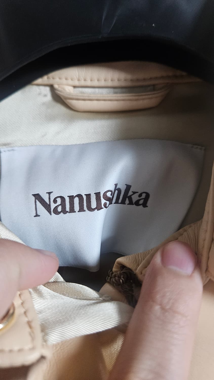 나누슈카 가죽자켓 레더점퍼 300만짜리 정품 신품 상품이미지3