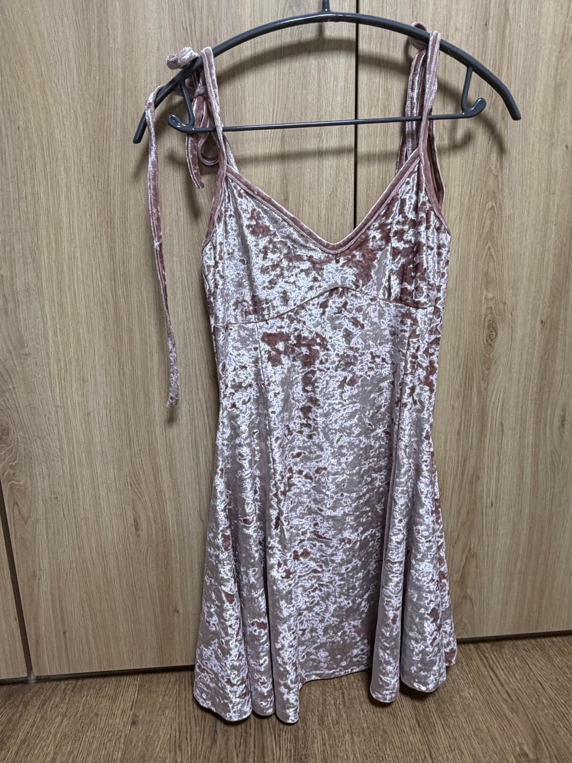 curetty 벨벳 민소매 원피스 상품이미지1