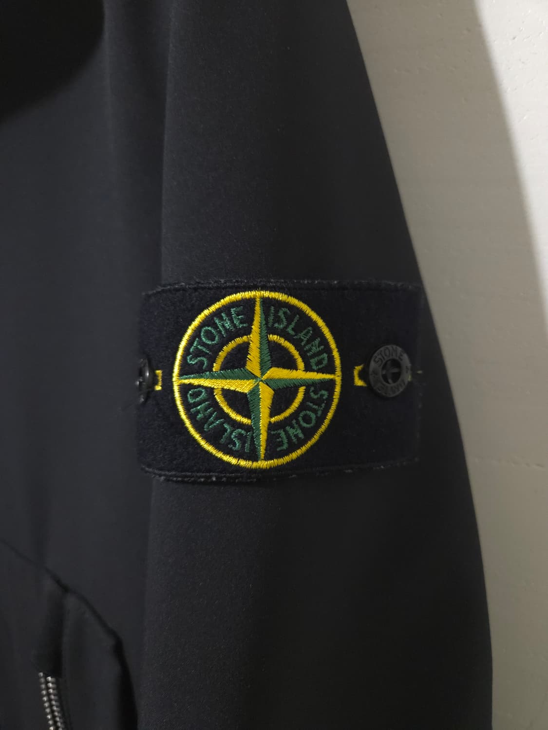 [새상품급] 스톤아일랜드 소프트 쉘 자켓 M Size 상품이미지7