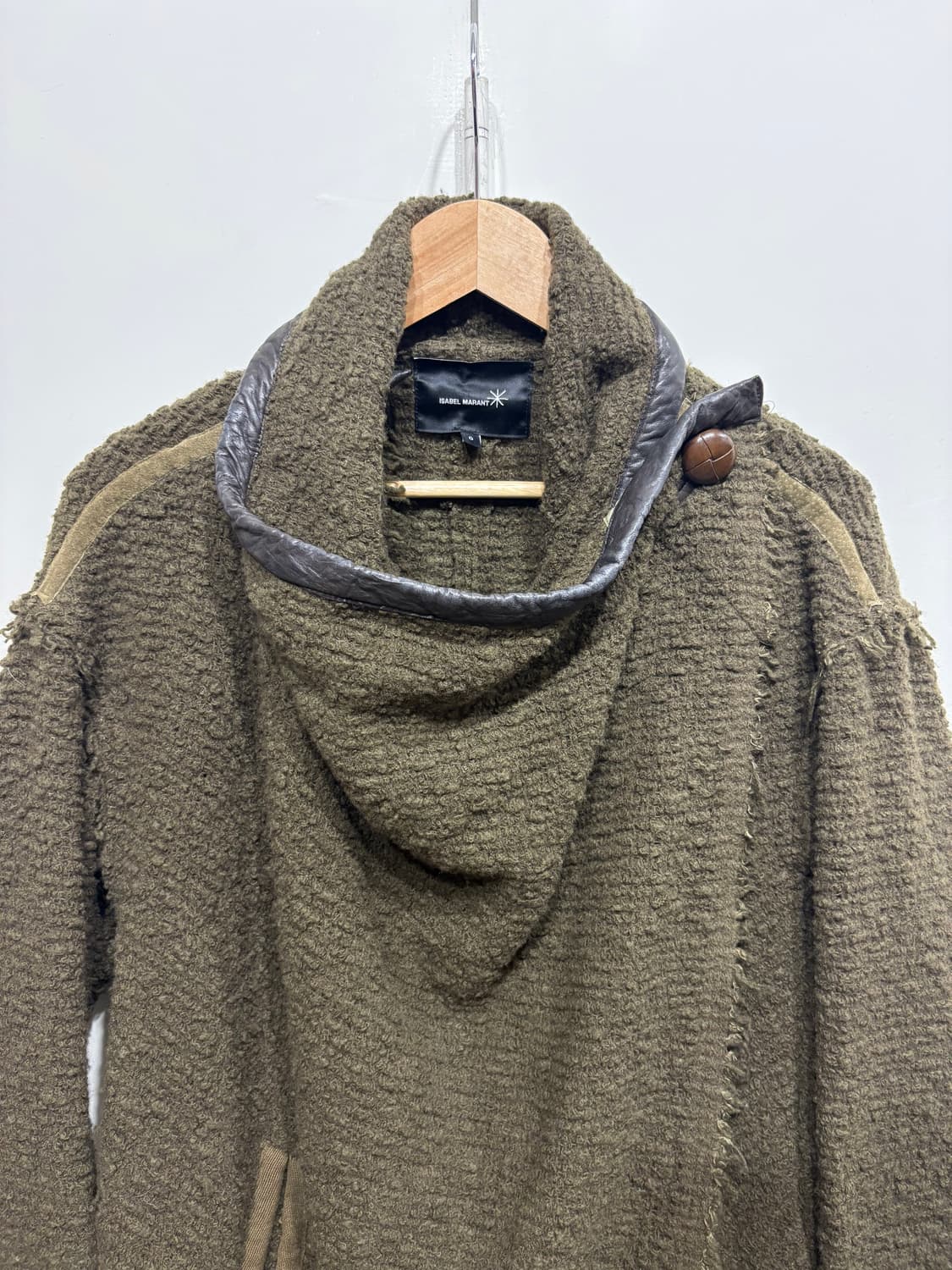 이자벨마랑 램 레더 숄 카라 랩 니트 자켓 상품이미지4