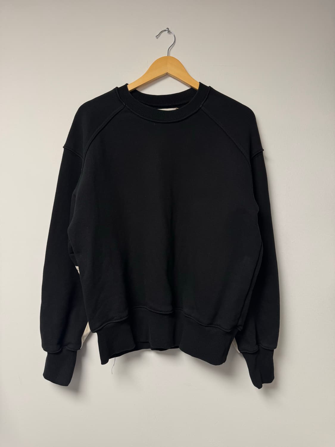 애프터프레이 스웨이드 패치 패널 블랙 맨투맨 스웨트셔츠 S 상품이미지3