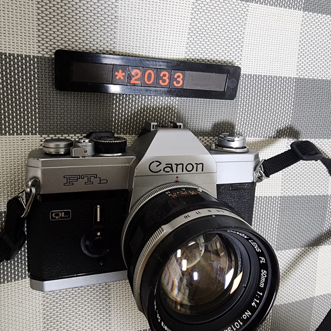 캐논 FTb 필름카메라 FL 1.4 렌즈 장착 상품이미지2