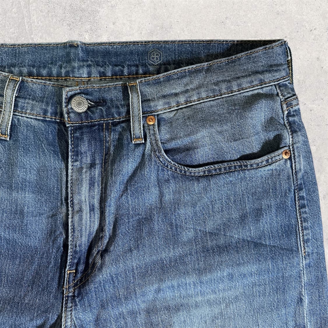 리바이스 프리미엄 가죽 패치 테이퍼드 핏 502 W34 상품이미지3